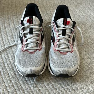 Brooks Glycerin 18 Men’s seize 10.5